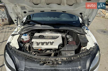 Купе Audi TT S 2011 в 