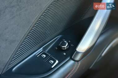 Купе Audi TT S 2016 в 