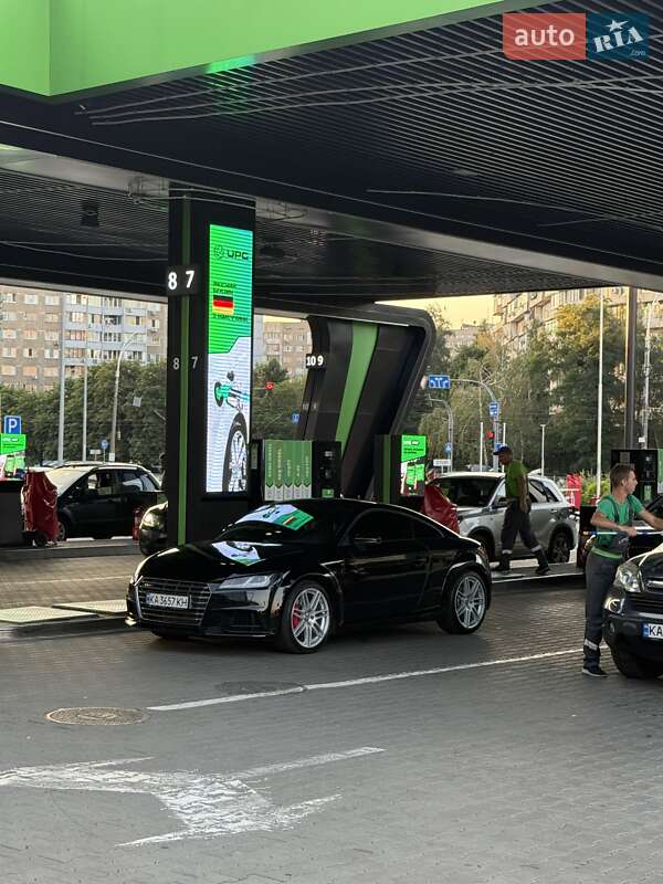 Audi TT S 2015