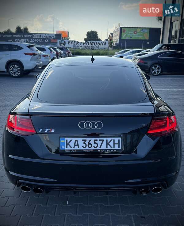 Купе Audi TT S 2015 в Киеве