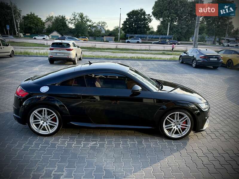 Купе Audi TT S 2015 в Киеве