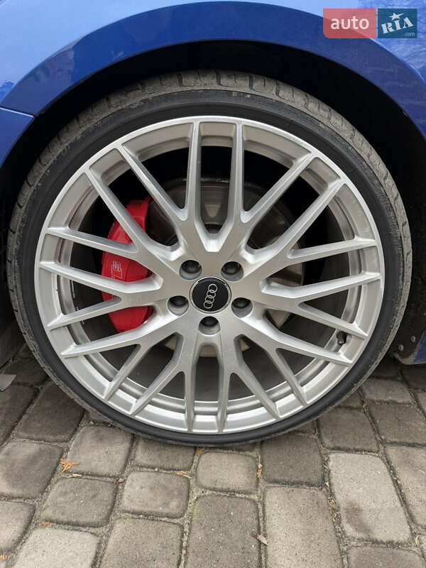 Купе Audi TT S 2016 в Кременце