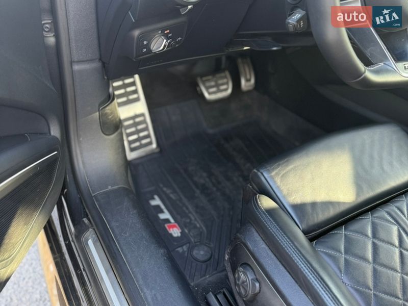 Купе Audi TT S 2015 в Дніпрі