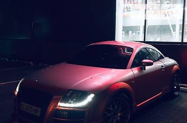 Купе Audi TT 2000 в 