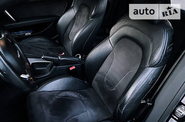 Купе Audi TT 2010 в 