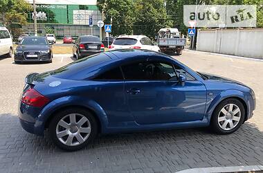 Купе Audi TT 2003 в 
