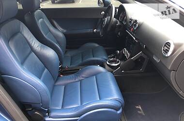Купе Audi TT 2003 в 