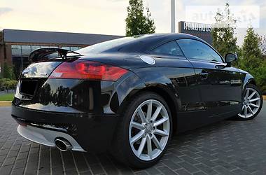 Купе Audi TT 2011 в 