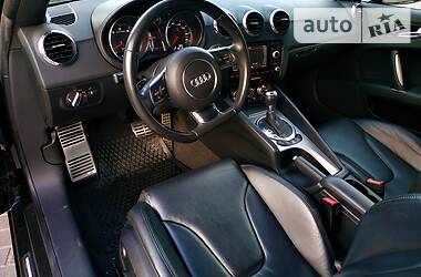 Купе Audi TT 2011 в 