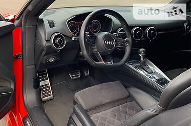 Купе Audi TT 2016 в 