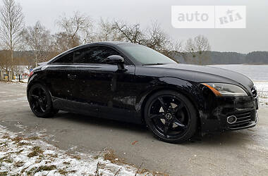 Купе Audi TT 2011 в 