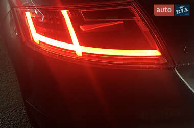 Купе Audi TT 2010 в 