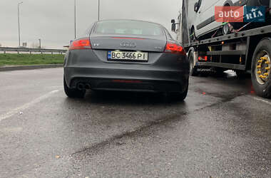 Купе Audi TT 2010 в 