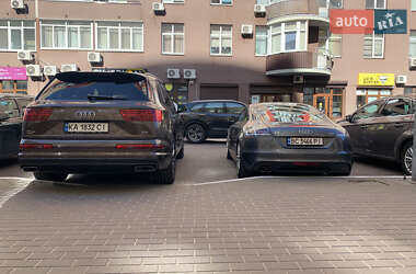 Купе Audi TT 2010 в 