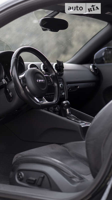 Купе Audi TT 2010 в Днепре