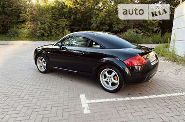 Купе Audi TT 2001 в 