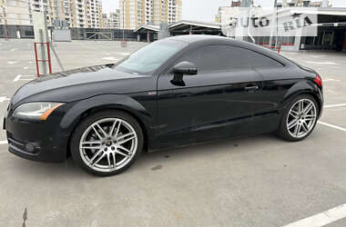 Купе Audi TT 2008 в 