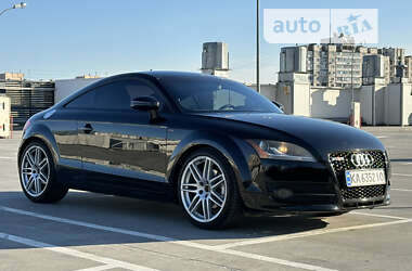 Купе Audi TT 2008 в 