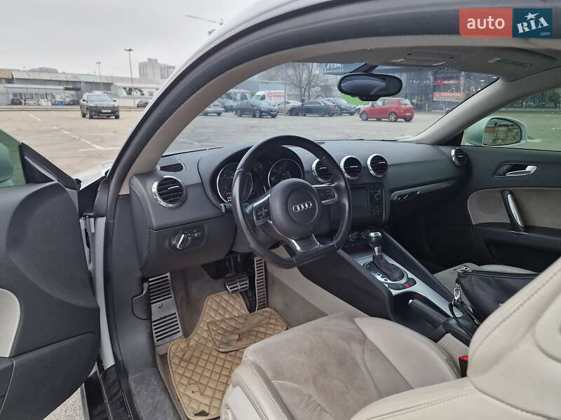 Купе Audi TT 2010 в Киеве
