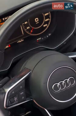 Родстер Audi TT 2015 в 