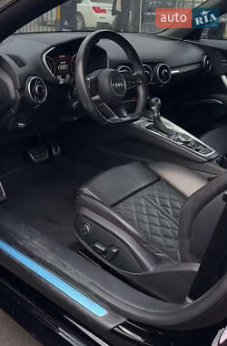 Родстер Audi TT 2015 в 