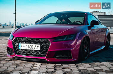 Купе Audi TT 2015 в 