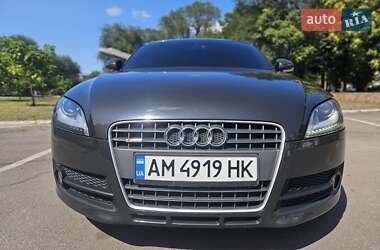 Купе Audi TT 2011 в 