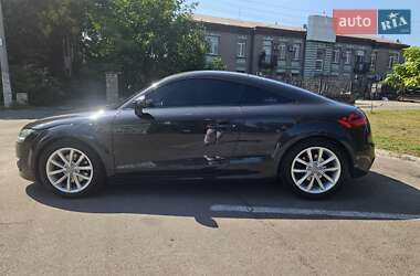 Купе Audi TT 2011 в 