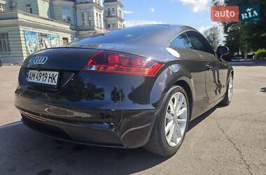 Купе Audi TT 2011 в 