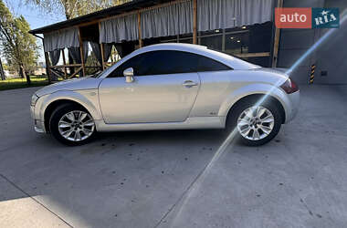 Купе Audi TT 2000 в 