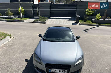 Купе Audi TT 2008 в 