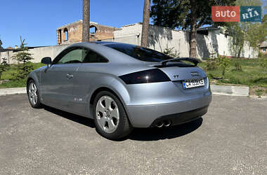 Купе Audi TT 2008 в 