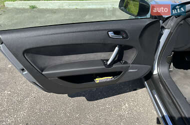 Купе Audi TT 2008 в 
