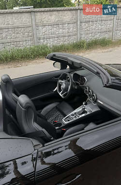 Родстер Audi TT 2015 в 