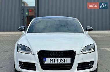 Купе Audi TT 2011 в 