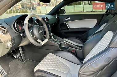 Купе Audi TT 2011 в 