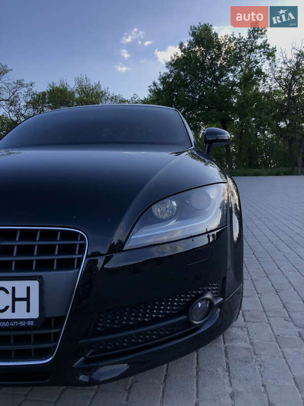 Купе Audi TT 2010 в Дніпрі