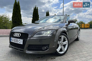 Родстер Audi TT 2010 в 