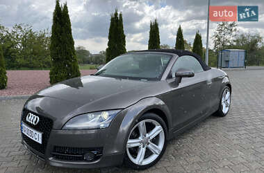 Родстер Audi TT 2010 в 