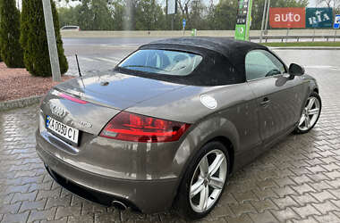 Родстер Audi TT 2010 в 