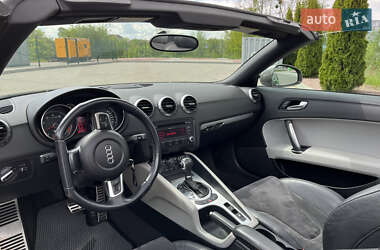 Родстер Audi TT 2010 в 