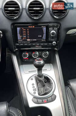 Купе Audi TT 2012 в 