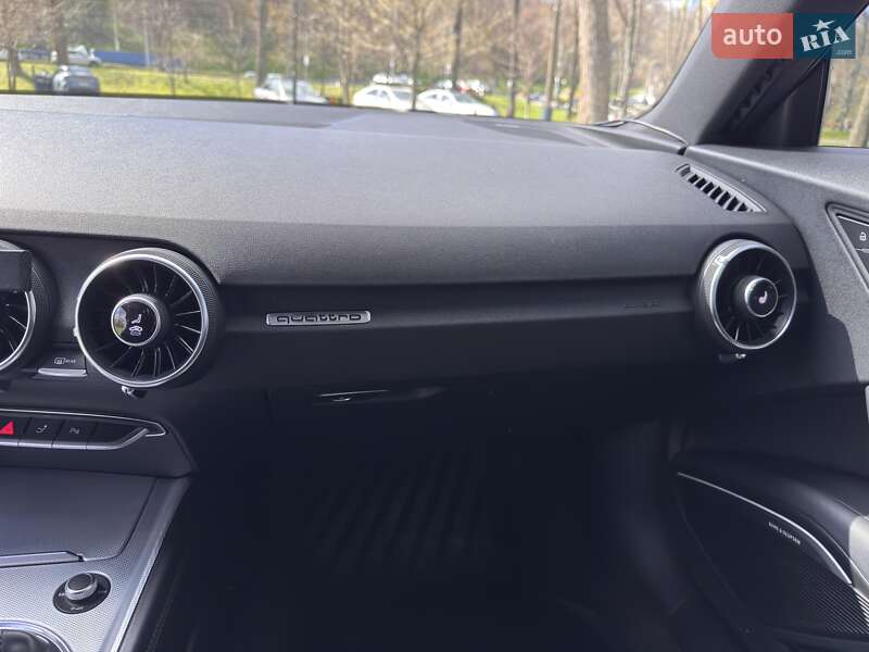Купе Audi TT 2015 в Киеве