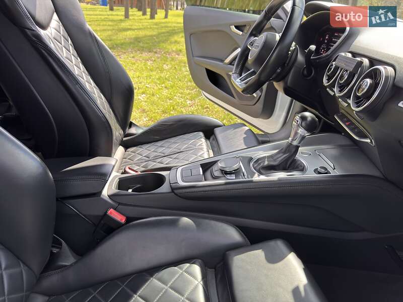 Купе Audi TT 2015 в Киеве
