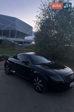 Купе Audi TT 2000 в 