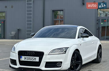 Купе Audi TT 2011 в 