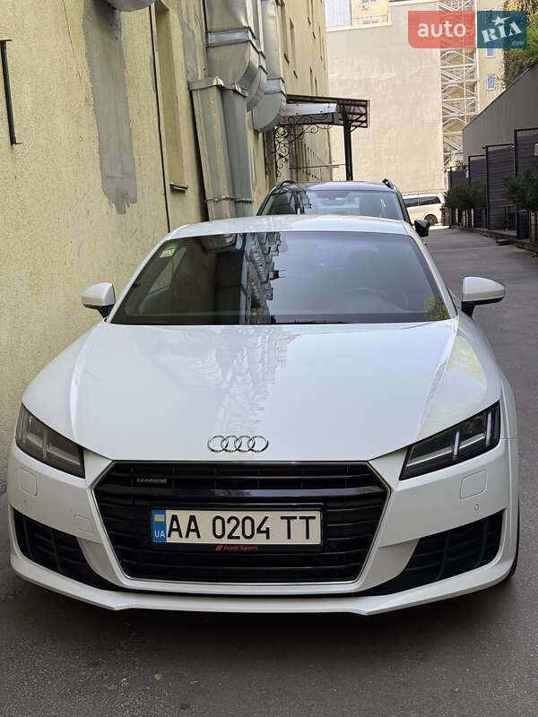 Купе Audi TT 2015 в Днепре