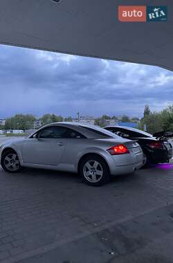 Купе Audi TT 1999 в 