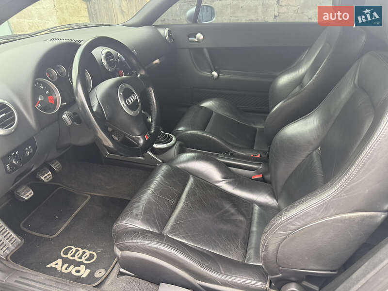 Купе Audi TT 1998 в Лохвице