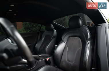Купе Audi TT 2010 в 